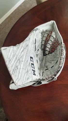Used CCM Regular E4.9 double-T pocket