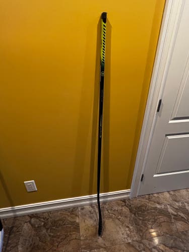 New Left Hand P28  Alpha DX Hockey Stick