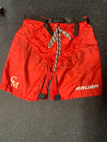 Used Medium Bauer Red Shell