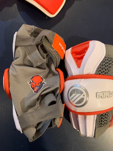 New Bucknell Maverik Rome Arm Pads
