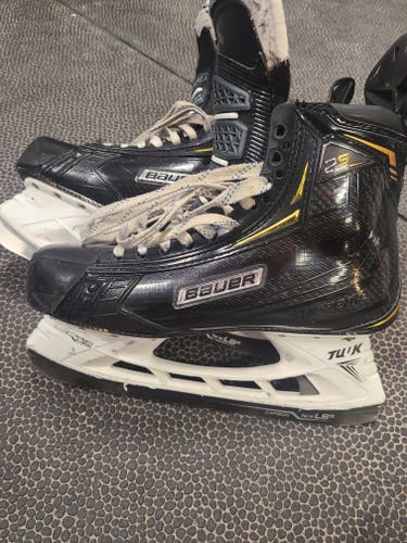 Senior Used Bauer Supreme 2S Pro Hockey Skates Regular Width Size 10