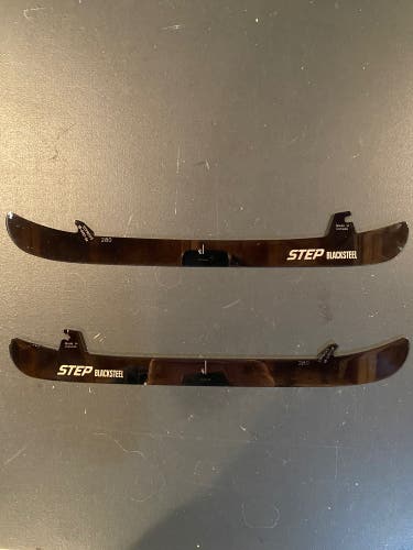 New CCM Step Steel Blacksteel Speed Blade XS Runner Pair Size 280mm