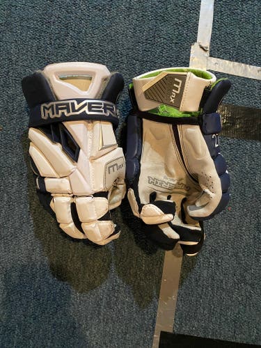 Penn State New Player's Maverik 13" Max Lacrosse Gloves