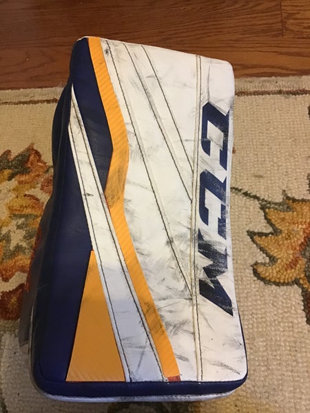 Used CCM Regular Extreme Flex III Pro Stock Blocker