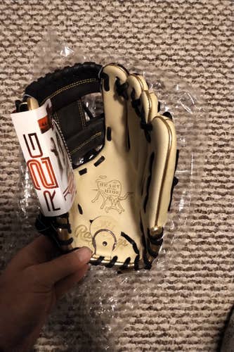 New Right Hand Throw Rawlings Heart of the Hide R2G Baseball Glove 11.5"