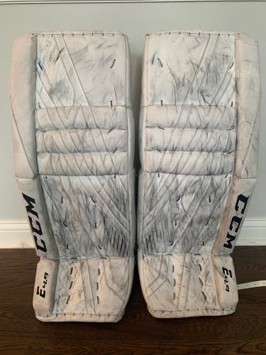 Ccm eflex 4.9 goalie pads