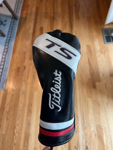 Titleist 15* TS2 3 Wood - HZRDUS Smoke X Stiff - RH w/ Headcover