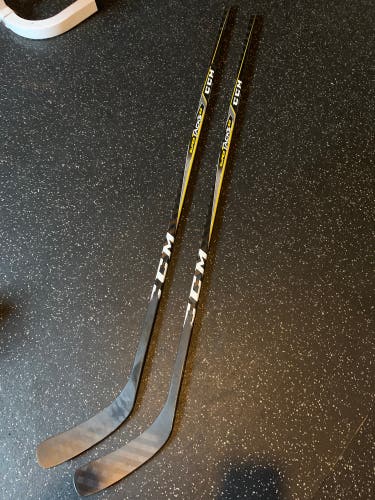 2 Pack CCM Super Tacks 2.0 LK P40 95 Flex RH
