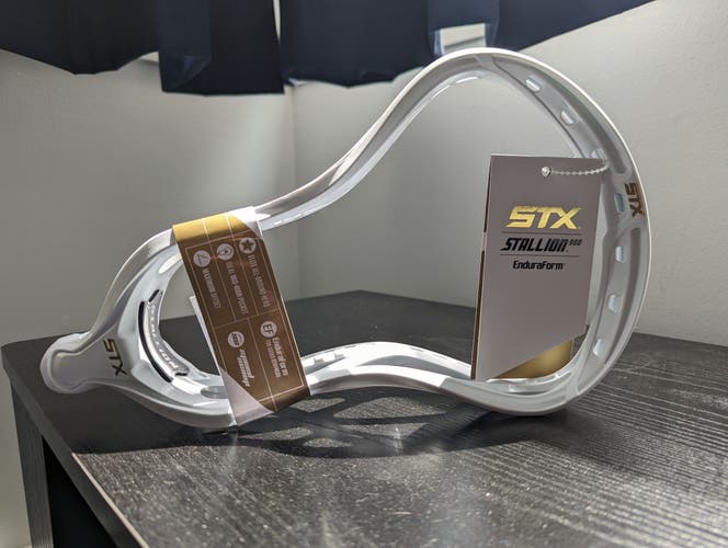 New Attack & Midfield STX Unstrung Stallion 900 Head