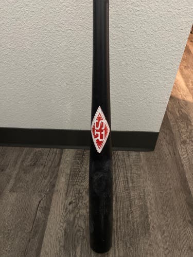 Used  (-3) 31 oz 34" Bat