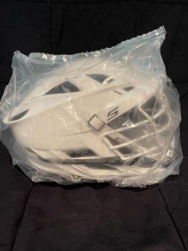 Bundle - Cascade S Helmet and Maverik M5 Gloves
