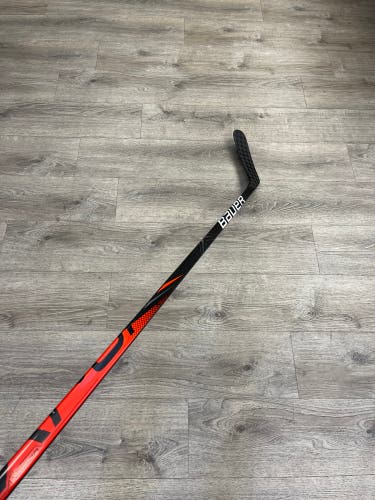 *Like New* Bauer Vapor Flylite League 87 Flex P92M