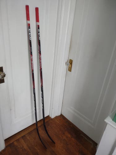 *2 pack* CCM Jetspeed FT2 sticks. 85 flex RH P29 P92