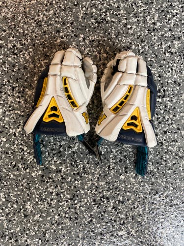 Used Player's Maverik 13" Lacrosse Gloves