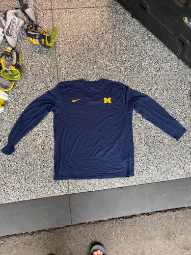 Blue New XL Nike Shirt