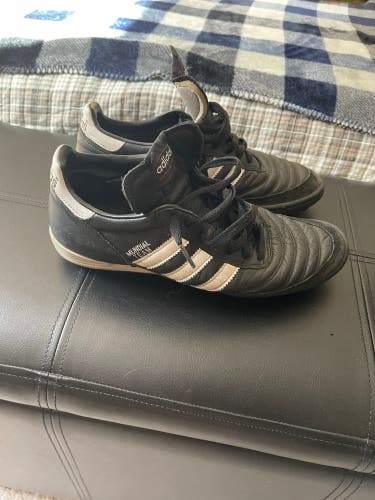 Black Unisex Indoor Adidas Mundial team Cleats