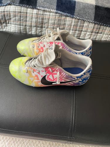 Unisex Size 4.5 (Women's 5.5) Nike Alegria Cleats