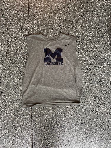 Gray Used XL Nike Shirt