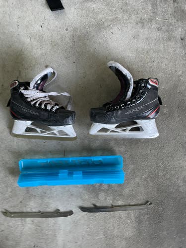 Used Bauer Size 3 Vapor Hockey Skates