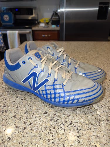 Size 12.0 New Balance 4040v5 Metal Baseball Cleats