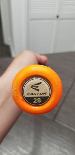Used USSSA Certified Easton Composite Mako Bat (-11) 17 oz 28"