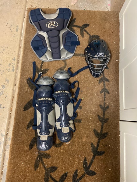 Rawlings Renegade 2.0 Catcher's Set - Intermediate 12-15 Yr Old
