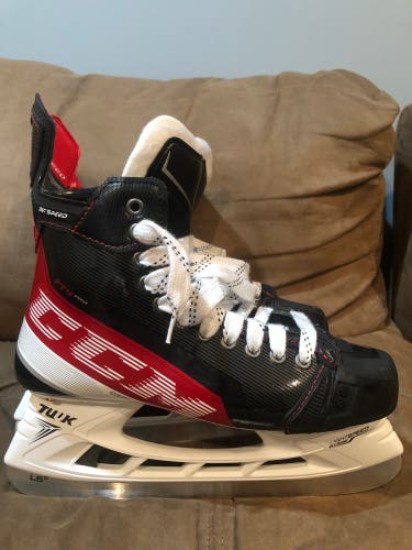 New CCM Regular Width Pro Stock Size 9 JetSpeed FT4 Pro Hockey Skates