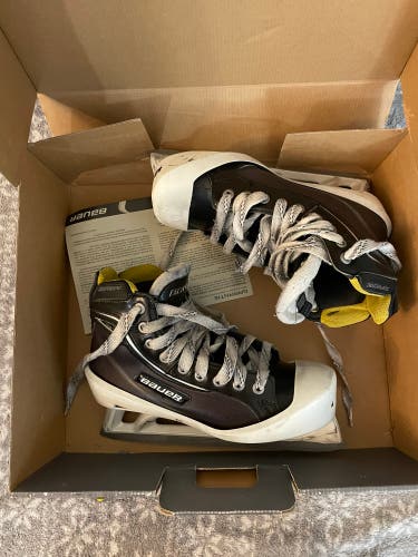 Junior Used Bauer Supreme One100 Hockey Goalie Skates Regular Width Size 5.5