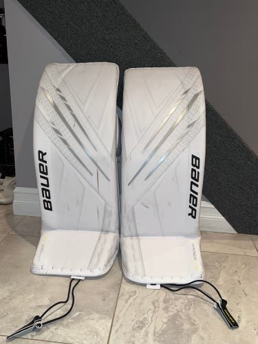 33" Bauer Hyperlite Goalie Leg Pads