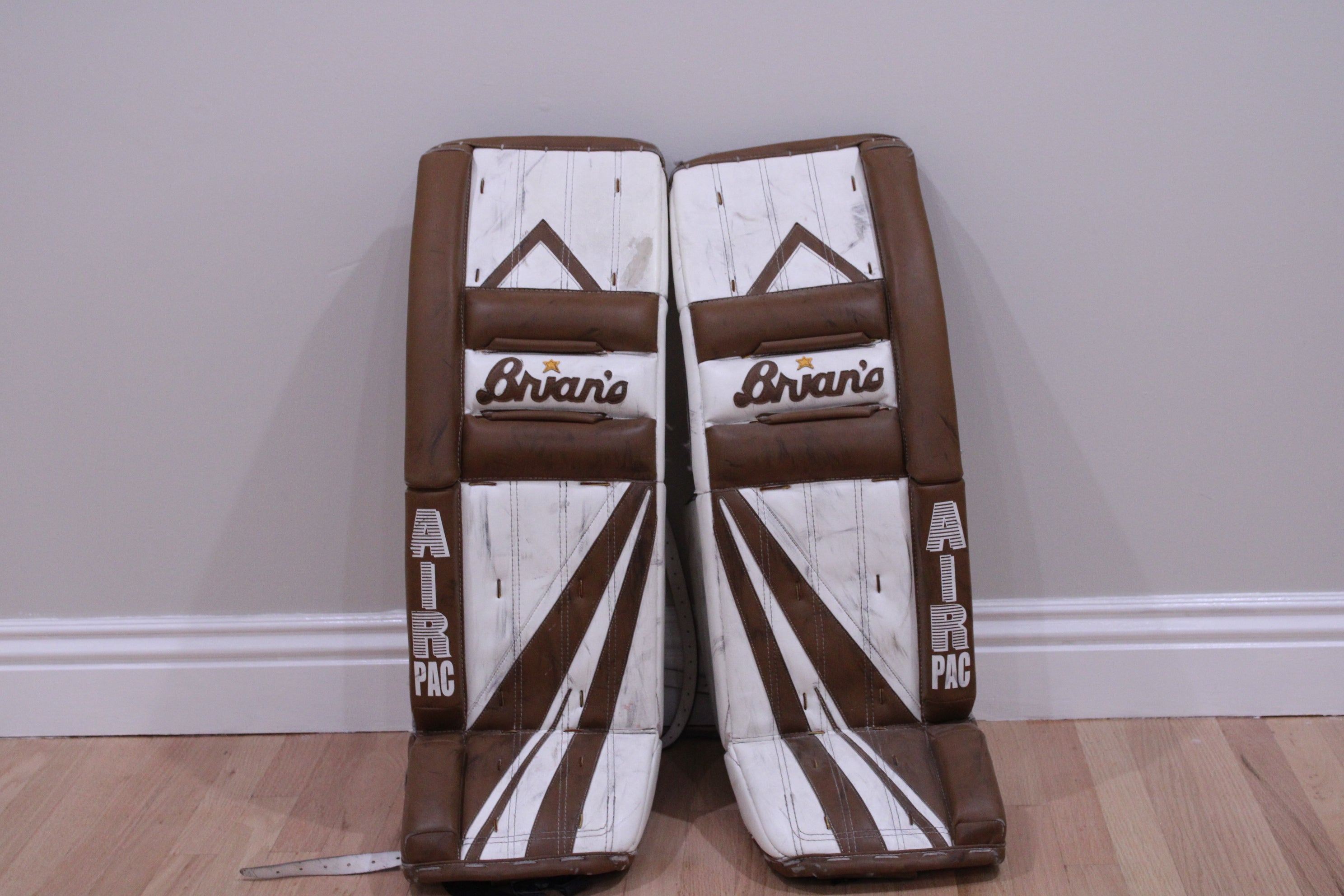 brian's heritage goalie pads