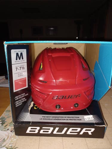 Used Medium Bauer Re-Akt 150 Helmet