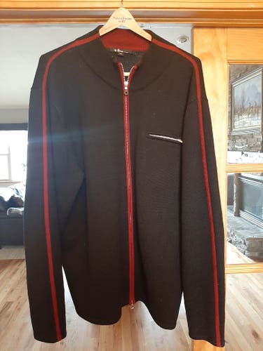 Black Adult Men's Used XL Core Sweater Jacket