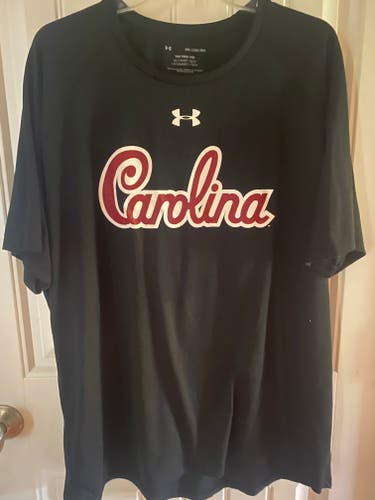 South Carolina Gamecocks Black Used Men's Adult XXL Under Armour Shirt