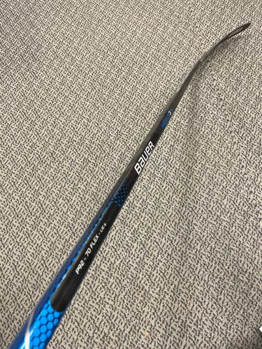 Bauer Nexus 3N P92 curve 70 flex hockey stick