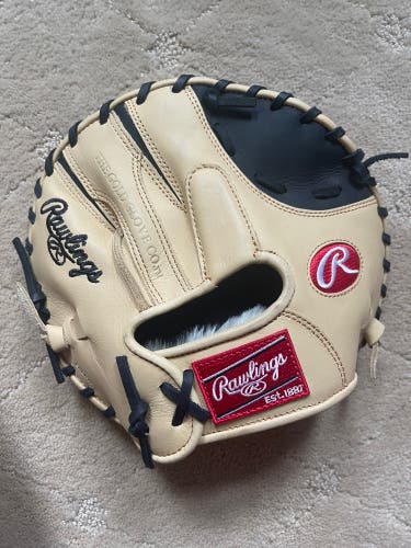 Infield 9" Gold Glove Elite Baseball Glove