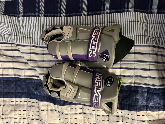 Used Goalie Maverik Max Goalie Lacrosse Gloves 13"