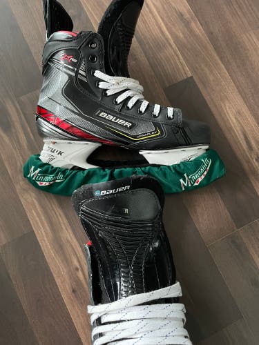 New Bauer Extra Wide Width Pro Stock Size 10 Vapor 2X Pro Hockey Skates