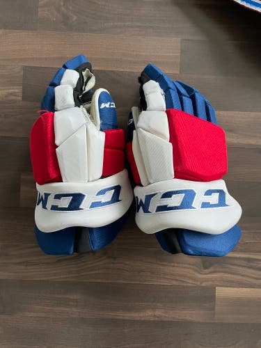 NEW YORK RANGERS CCM 15" Pro Stock Pro Model Gloves