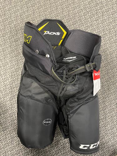 CCM Black 4052 Senior XL Breezers