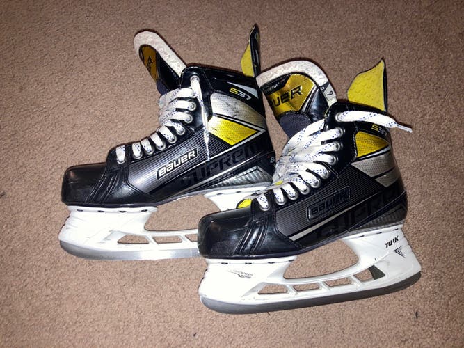 Used Bauer Regular Width  Size 6 Supreme S37 Hockey Skates