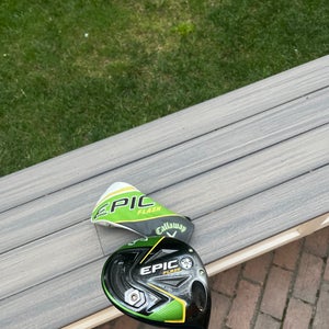 Men's Right Handed Regular Flex 9 Loft Epic Flash Sub Zero Driver
