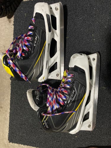 Used CCM Regular Width  Size 5 Tacks 6092 Hockey Goalie Skates