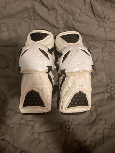 Used Medium/Large STX Cell III Arm Pads