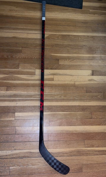 Senior Right Handed P92 Jetspeed FT4 Pro Hockey Stick