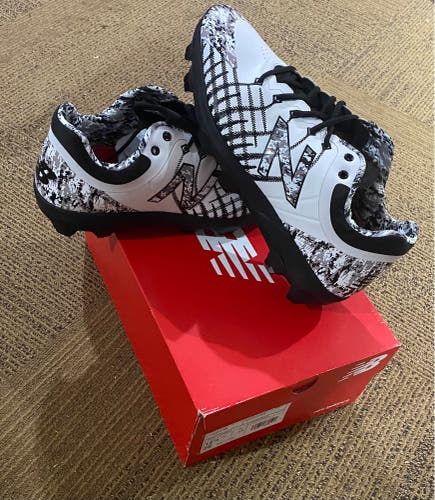 Men's Molded New Balance 3000v4