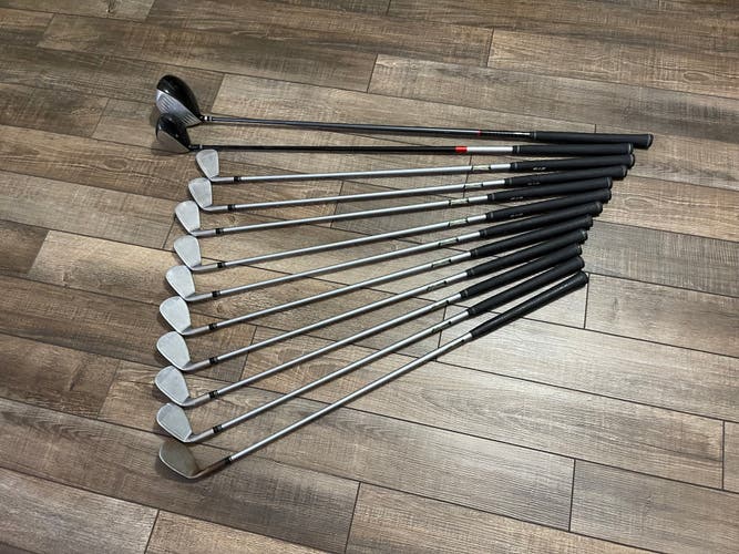 Used Junior Acer Right Handed Golf Clubs (Full Set) 90 Regular Flex 12 Pieces 3-S D 3