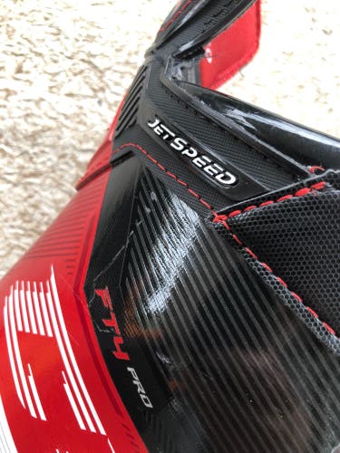 Senior Used CCM JetSpeed FT4 Pro Hockey Skates Extra Wide Width Pro Stock Size  11