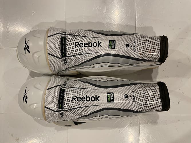 NHL Pro Stock Reebok 20k 18” Shin Pads