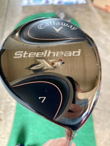 Men's Right Handed Regular Flex 7 Wood Steelhead XR Fairway Wood