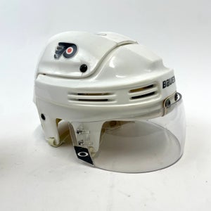 Used White Bauer 4500 Helmet with Oakley Visor #11 Autographed | Senior Medium | #M686
